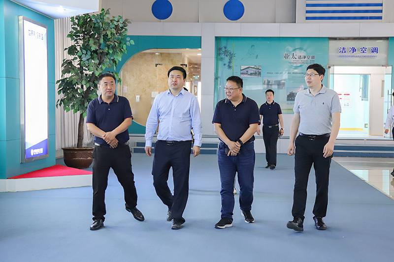 德州市政府党组成员、副市长陈海明莅临亚洲熟女乱色综合亚洲图片参观调研