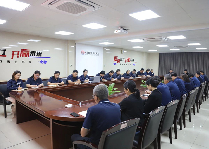 亚洲熟女乱色综合亚洲图片党委组织开展5月份主题党日活动